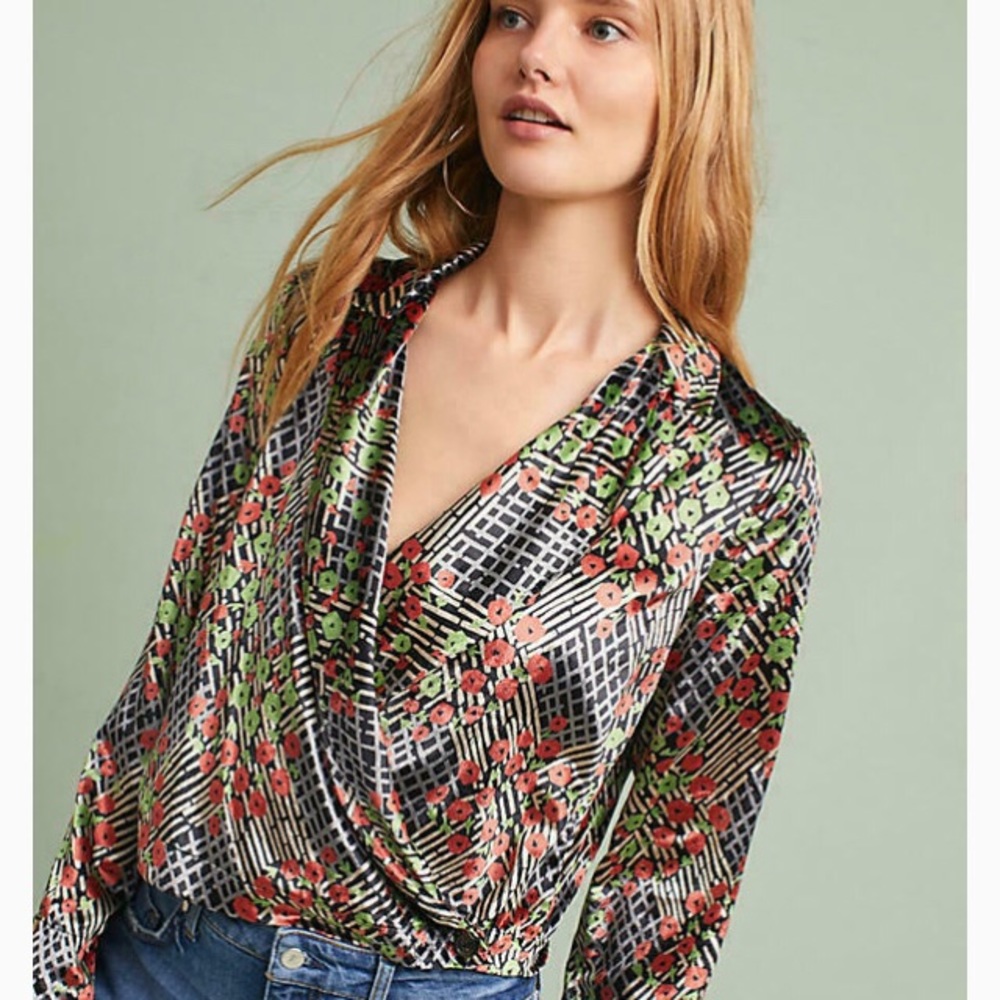 Anthropologie Ettitwa Velvet Wrap blouse size 14